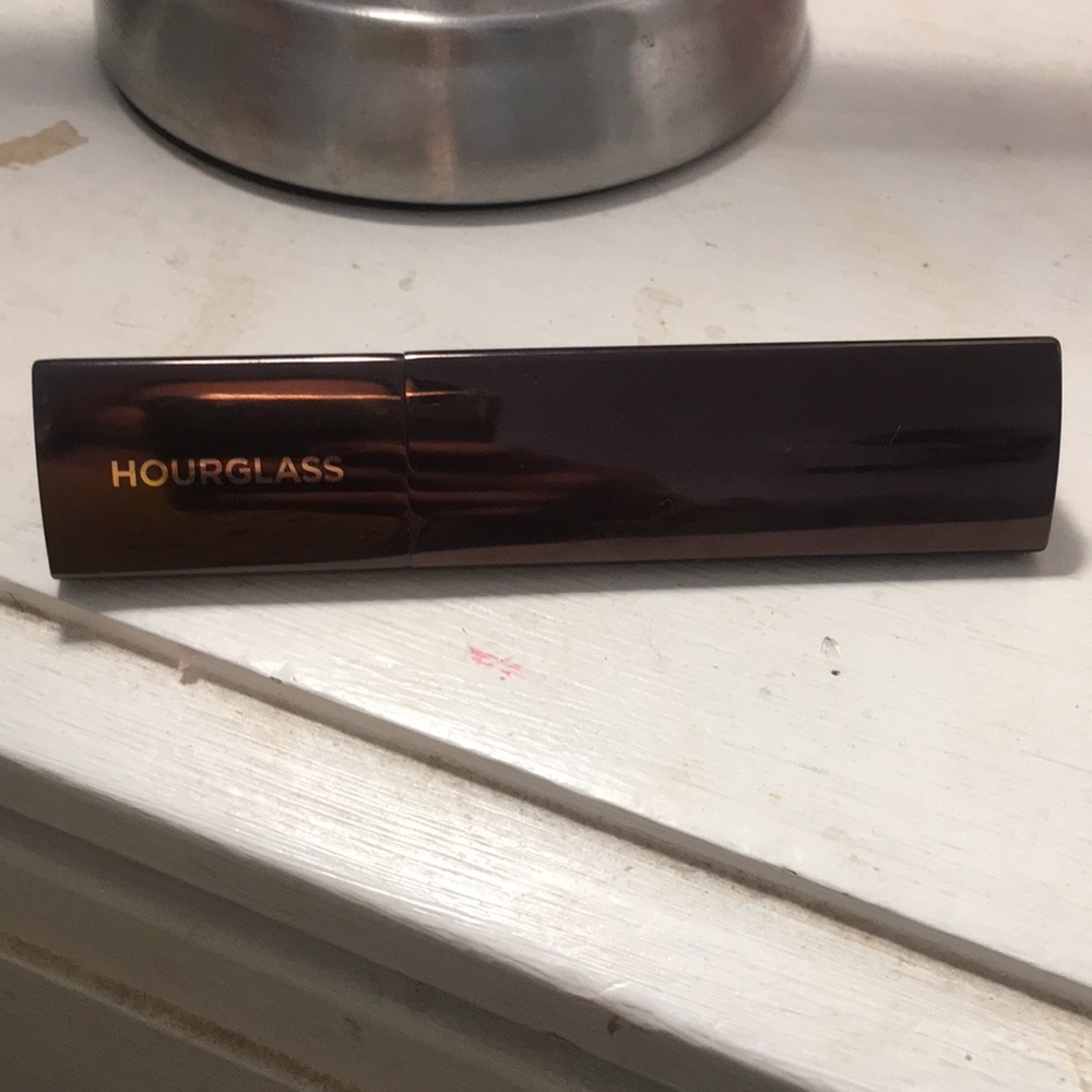 Hour glass vanish stick in porcelain